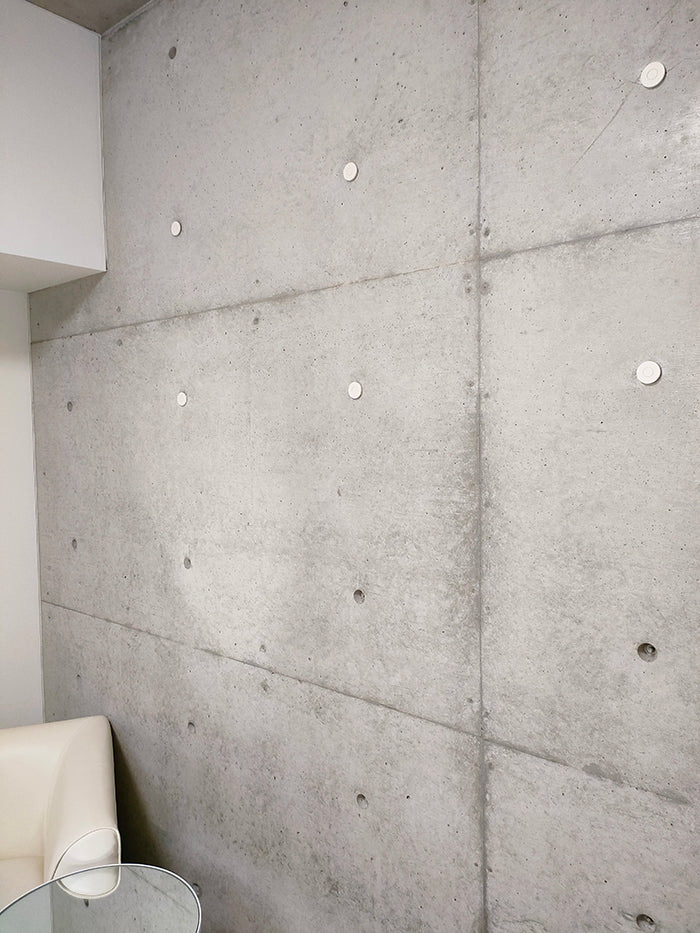 コンクリート壁に穴を開けれない場合の対処方法 Ｐコンセパレート穴を有効活用でおしゃれにディスプレイ